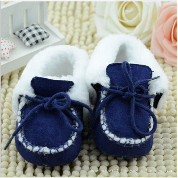 2015 nouvelle mode mignonne en gros Agneau en peau de mouton chaussures en laine pour bébé